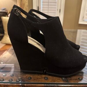 Via Spiga V Wren Black chunky platform heels